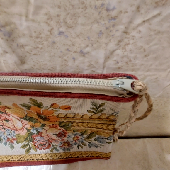 Shirl Miller LTD. Floral Tapestry Print Pouch Clutch Bag Wristlet - Picture 4 of 11